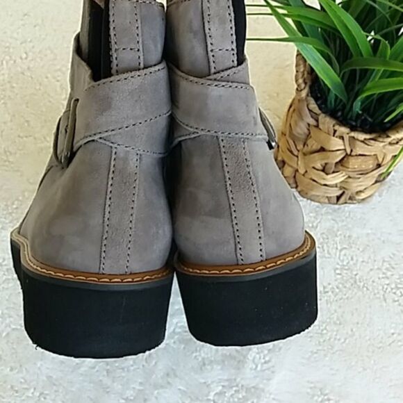 ✨ Naturalizer Flatform Leather Ankle Boots - Aster✨ - Picture 11 of 16